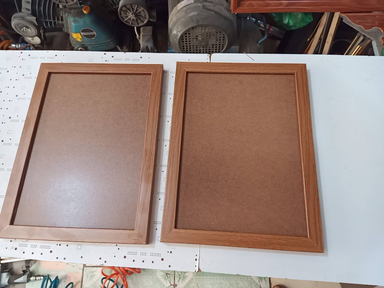 mau-khung-bang-khen-mau-go-ban-2cm