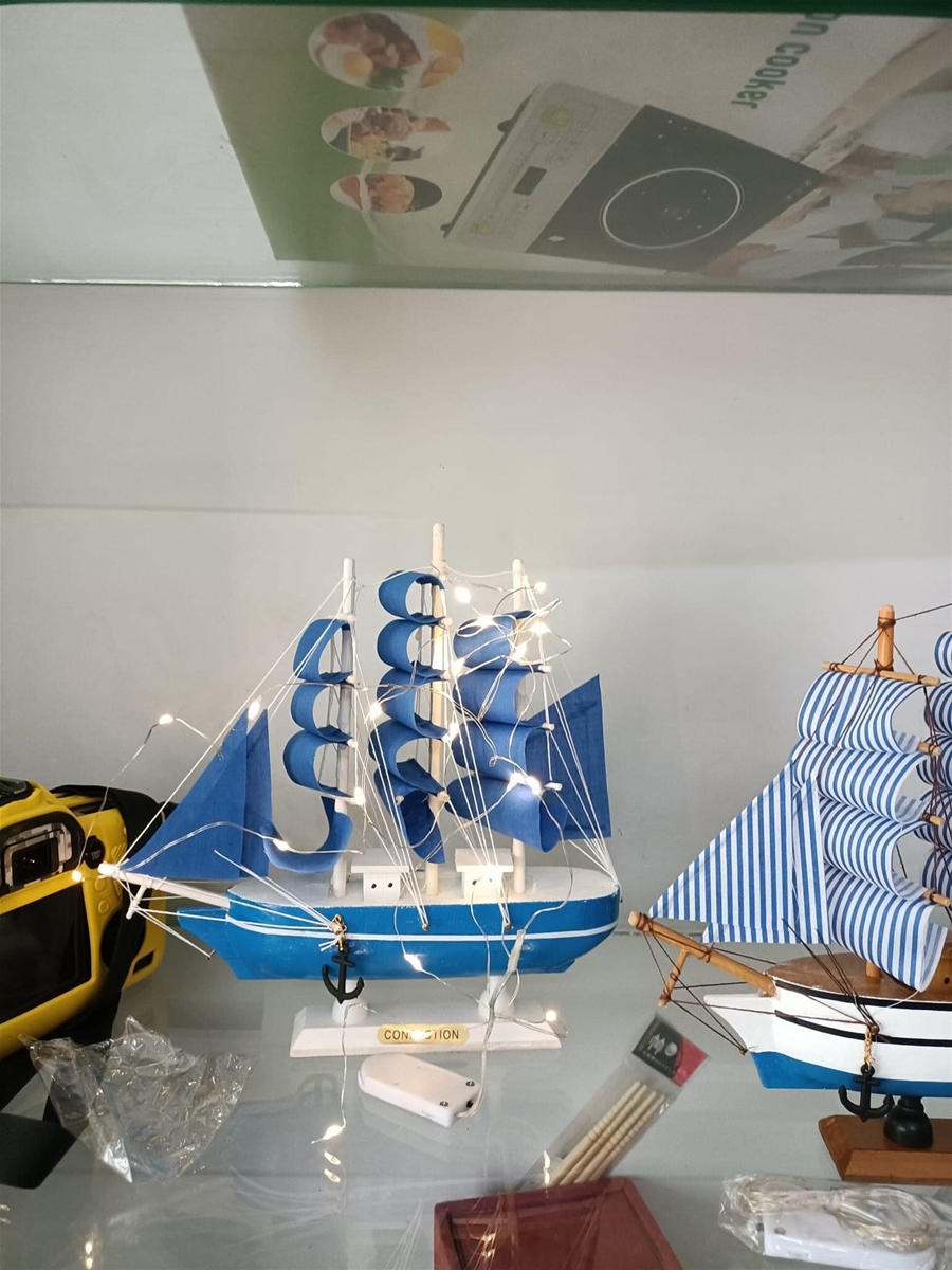 thuyen-buom-decor-doc-dao-mon-qua-tang-y-nghia