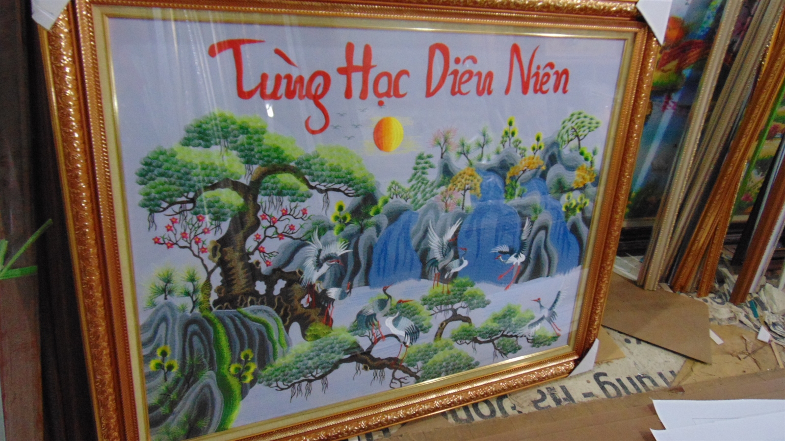 mau-tranh-theu-truyen-thong-phong-canh-tung-hac-dien-nien