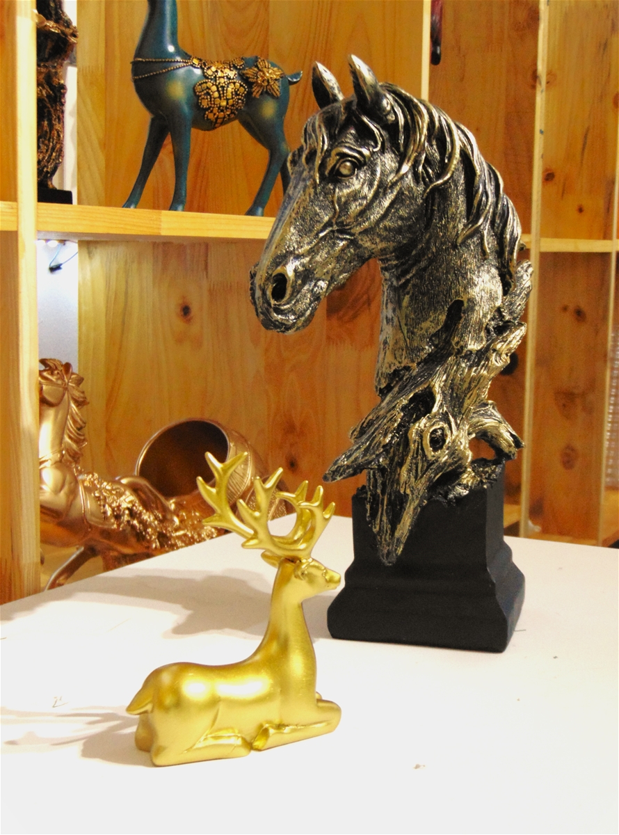 tuong-dau-ngua-tai-loc-may-man-va-thanh-cong-decor-phong-thuy