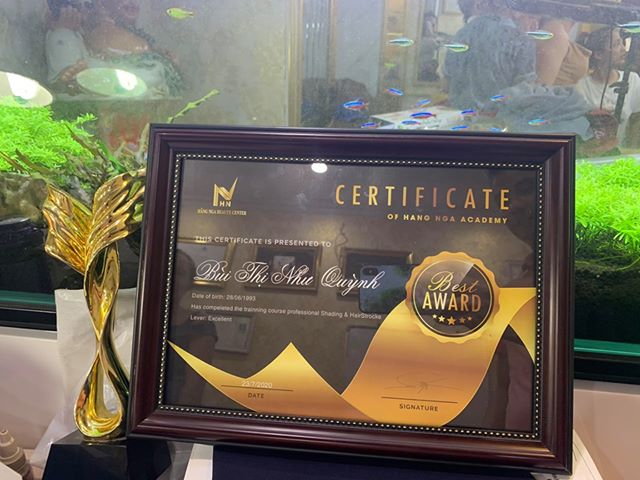 mau-khung-bang-khen-dep