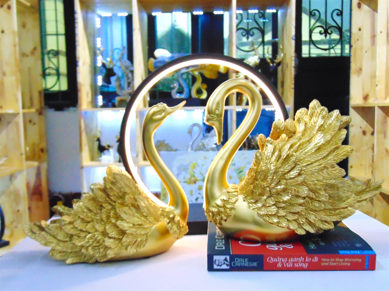 thien-nga-mang-lai-hanh-phuc-binh-an