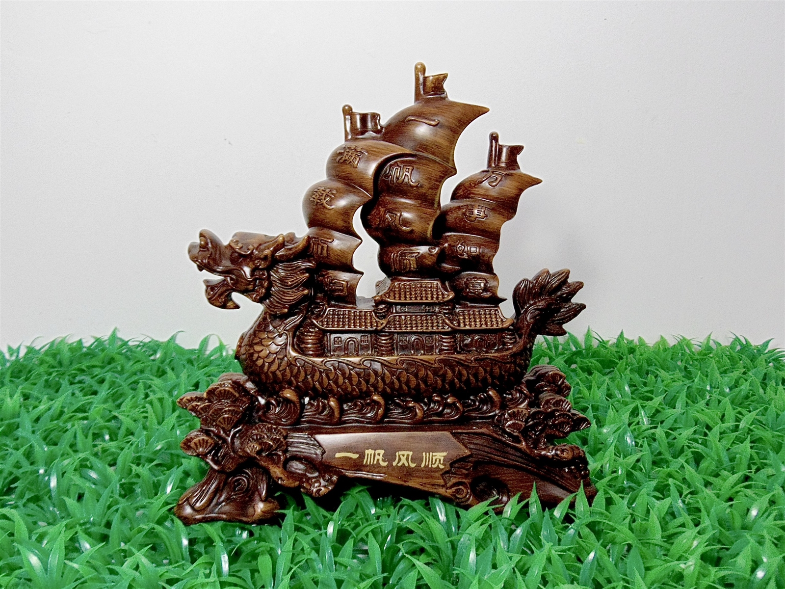 vat-pham-trang-tri-nha-dep-decor-phong-thuy-tuong-thuyen-rong